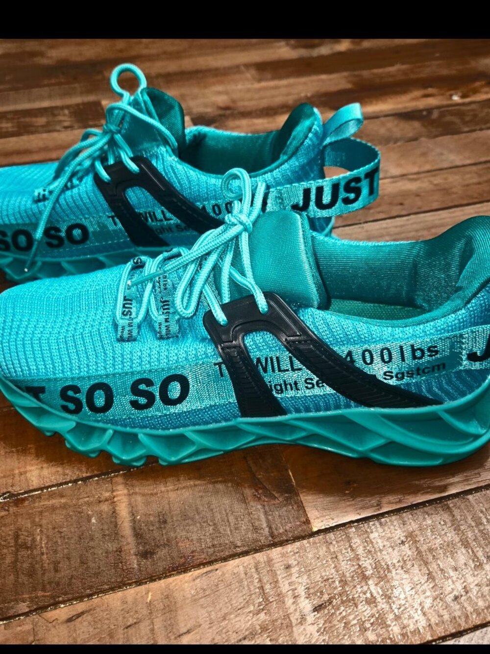 Just So So Women's Teal Blade Running Shoes Brand New Size 9
